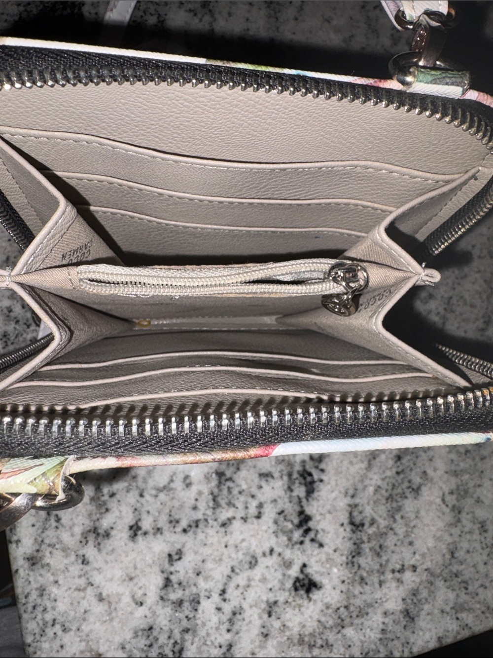 Coco + Carmen White Floral Crossbody with Green Leaves - Picture 7 of 7